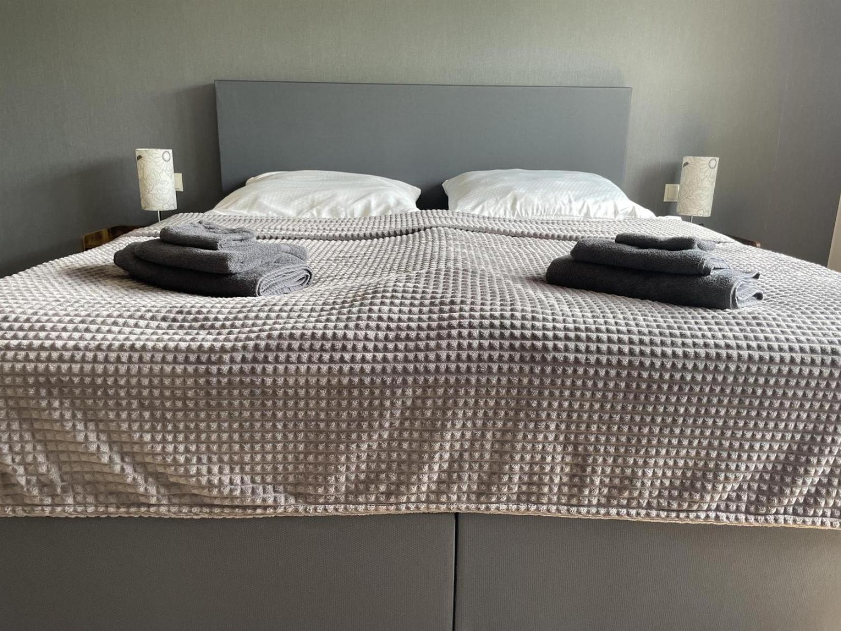 Ferienwohnung Im Wiesenrain Hausen-Wied Kültér fotó